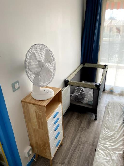 Logement Cosy, Situe Entre Ciel Et Mer Vence Exterior photo